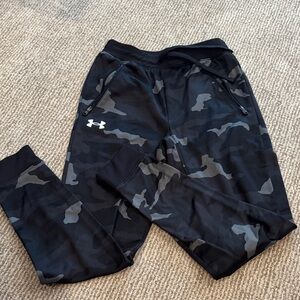 Under Armour Kids' Dark Camo Sweatpants
